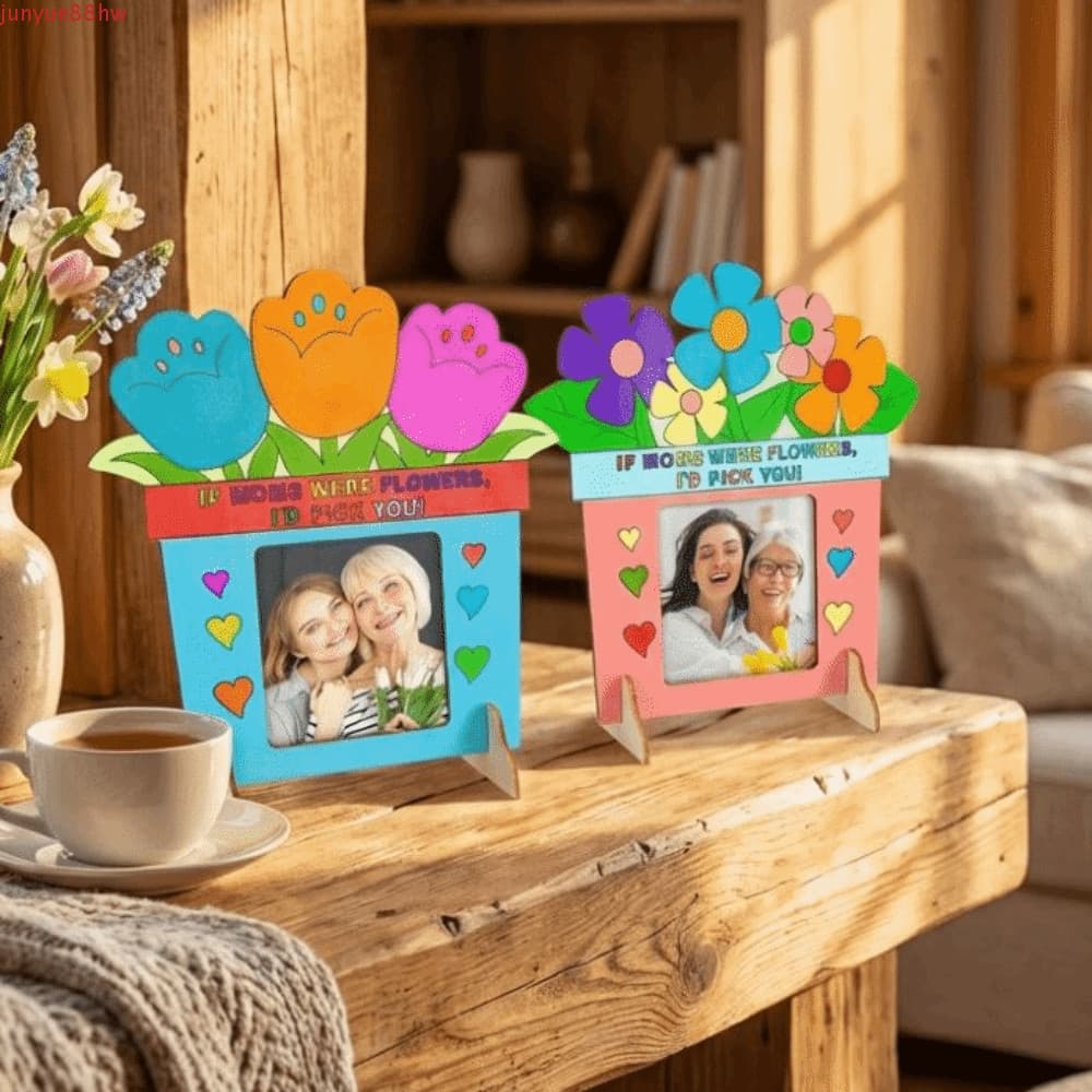 Porta-retratos artesanais coloridos com flores de papel para o Dia das Mães