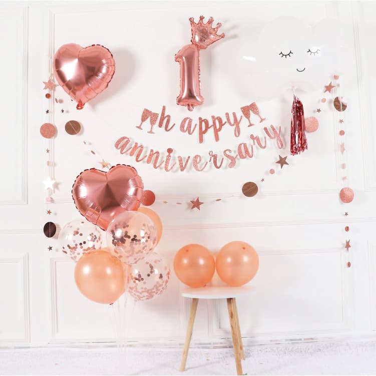 Um aniversário de casamento decoração de aniversário fundo decoração de parede puxar bandeira amor aniversário cena româ