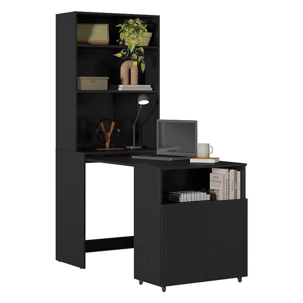Armário multifuncional com escrivaninha retrátil preto Kits Paraná, com prateleiras, livros, planta e lâmpada.