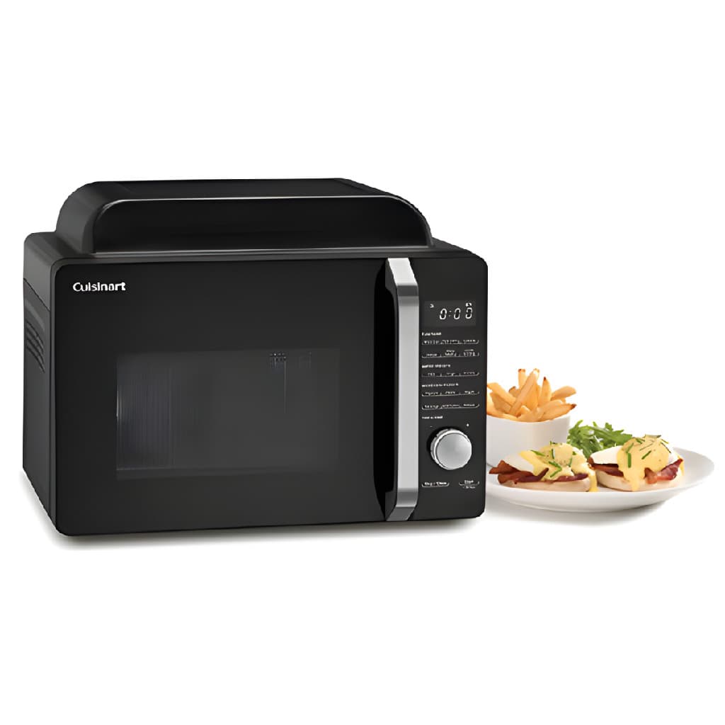 Micro-ondas Cuisinart 3 em 1 com Air Fryer e forno, preto, com controle digital, isolado em fundo branco.