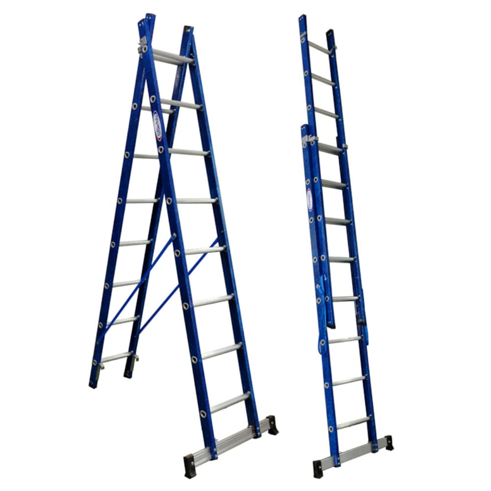 Escadas extensíveis de alumínio e fibra azul e cinza, contra fundo branco