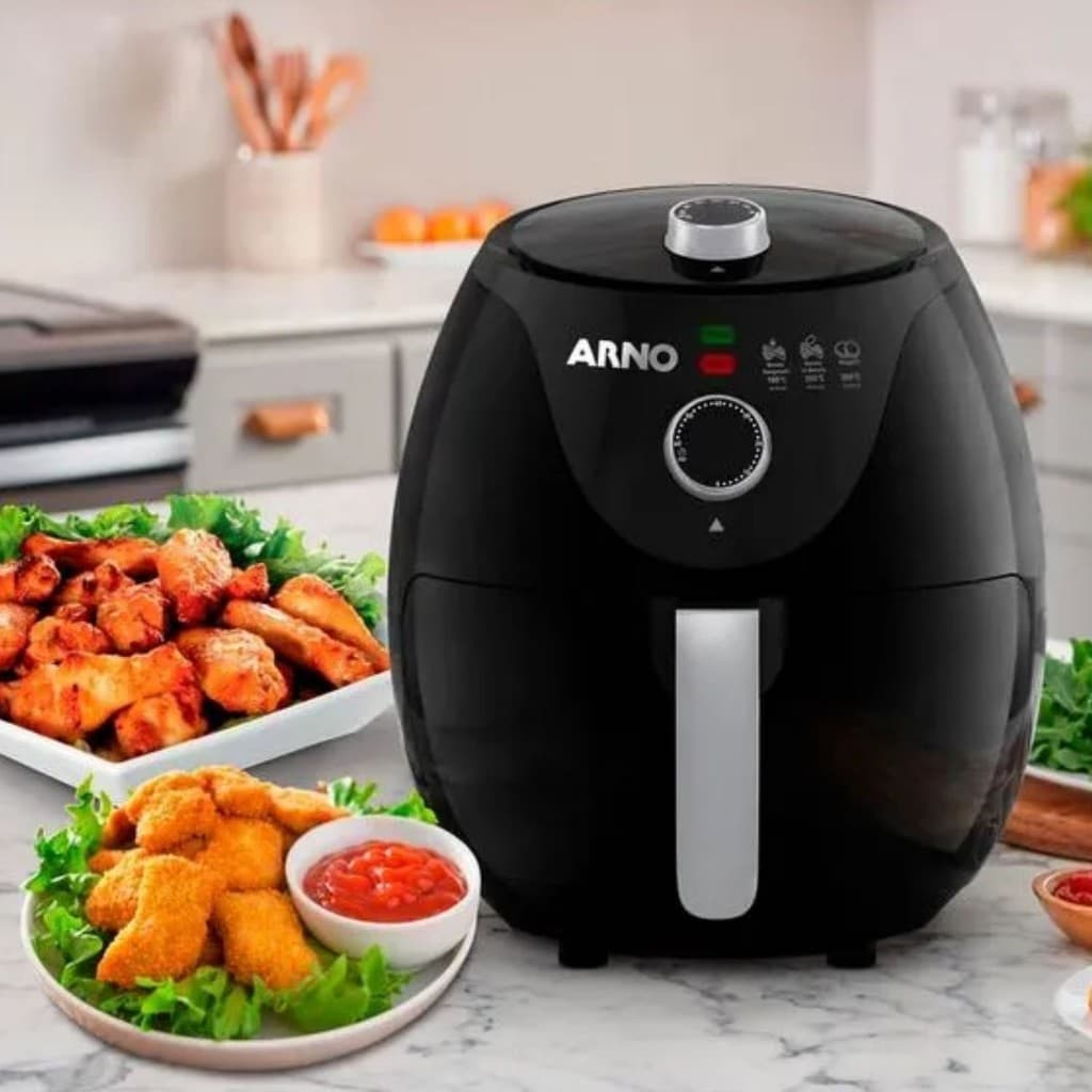 Fritadeira elétrica preta Arno 3,2 litros cozinha com comida frita