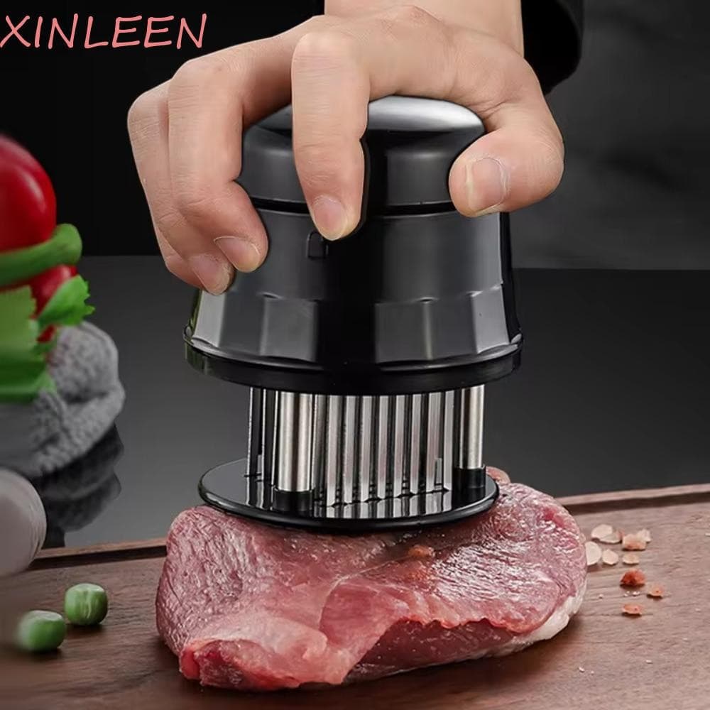 Amaciante de carne XINLEEN com cabo antiderrapante aplicado em carne vermelha