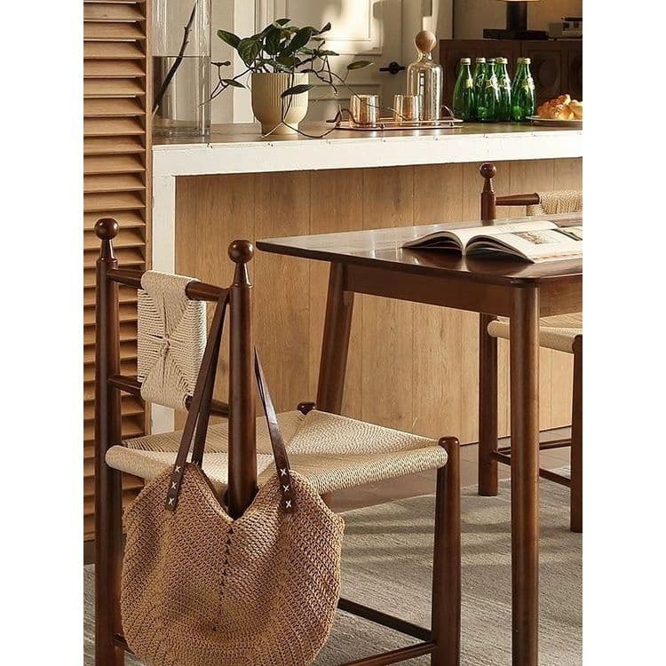 2025 novo Designer Medieval de madeira maciça rattan cadeira jantar estilo Retro francês grama rattan cadeira mesa b & b