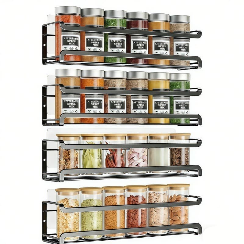 Suporte de parede para temperos em quatro andares com garrafas transparentes e rótulos Aftertaste Spice Mix