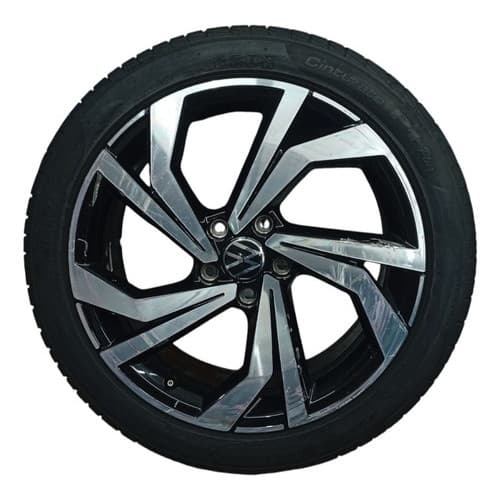 Roda Riscada Pneu Bom Volkswagen Jetta Gli 2024 225 45 R18 Preto