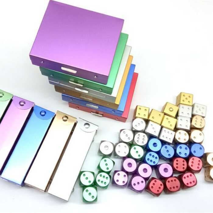 Conjunto de dados de alumínio multicoloridos em caixa metálica, 16MM, vários tamanhos e cores