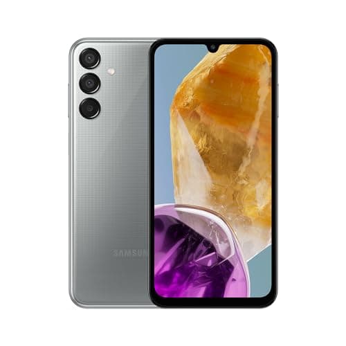 Smartphone Galaxy M15 5G cinza com três câmeras traseiras e tela exibindo cristal