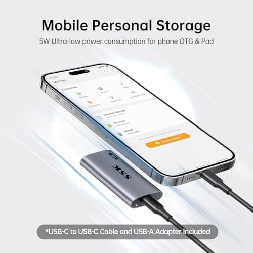 SSD Externo SSK 1TB cinza e preto conectado a um iPhone 15 mostrando armazenamento interno.
