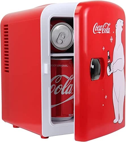 Frigobar Polar Coca Cola – Geladeira para quarto, escritório, mesa portátil, refrigerador de bebidas, 12 V CC/220 V AC para bebidas, refrigerante, vinho, uso no carro, dormitório, pátio, 6 latas