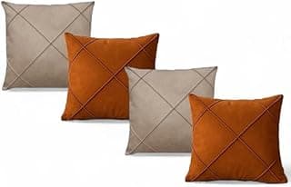 Kit de 4 almofadas decorativas terracota e avelã em suede drapeada com padrão de diamantes.