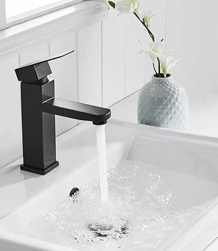 Torneira Preta Banheiro Lavabo Monocomando Quente e Frio Bica Baixa - B2T