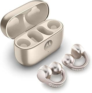 Fone de ouvido sem fio Motorola Moto Buds Loop Crystals by Swarovski, cor Pantone French Oak, design elegante com detalhes Swarovski, clipe confortável, estojo de carregamento aberto.