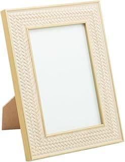 Porta-retrato LYOR de MDF texturizado 20cm x 25cm, moldura dourada com design entrelaçado, fundo branco.