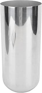 Vaso de metal cinza prateado com acabamento polido, ideal para decoração de mesa de casamento.