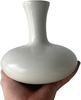 Vaso decorativo de cerâmica branca alto e minimalista