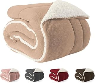 Coberdrom edredom de solteiro em sherpa, dupla face, com cores bege, rosa, preto, vermelho e marrom.