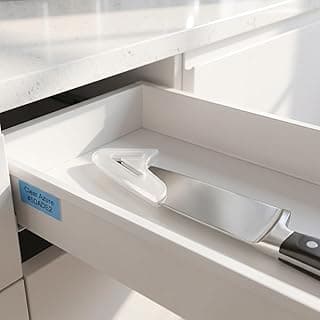 Faca de cozinha com manga de ponta de cortador de plástico dentro de uma gaveta