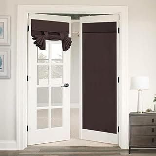 Cortinas de porta dupla pretas para janela, blecaute, 2 painéis, 66 x 168, instaladas em uma porta aberta.