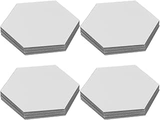 Peças hexagonais de acrílico branco empilhadas