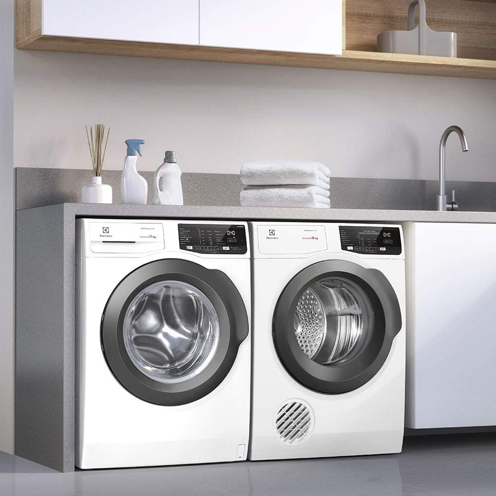 Máquina de Lavar Roupa Electrolux Premium Care Inverter LFE11 com Água Quente e Vapor 11kg Branca 127V