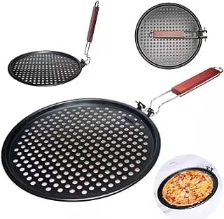 Grelha para churrasqueira com cabo retrátil, design de perfurações circulares, pizza sendo cozida, fundo branco