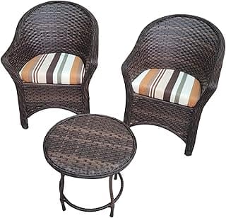 Kit de poltronas de vime com almofadas listradas e mesa redonda para área externa ou interna