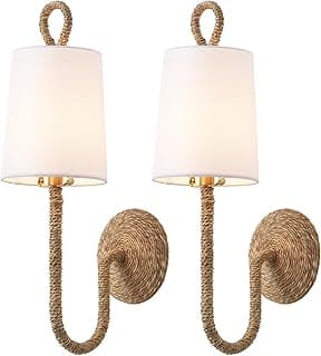 Arandelas de parede de vime natural com sombras brancas, estilo boho, para decoração de interiores.