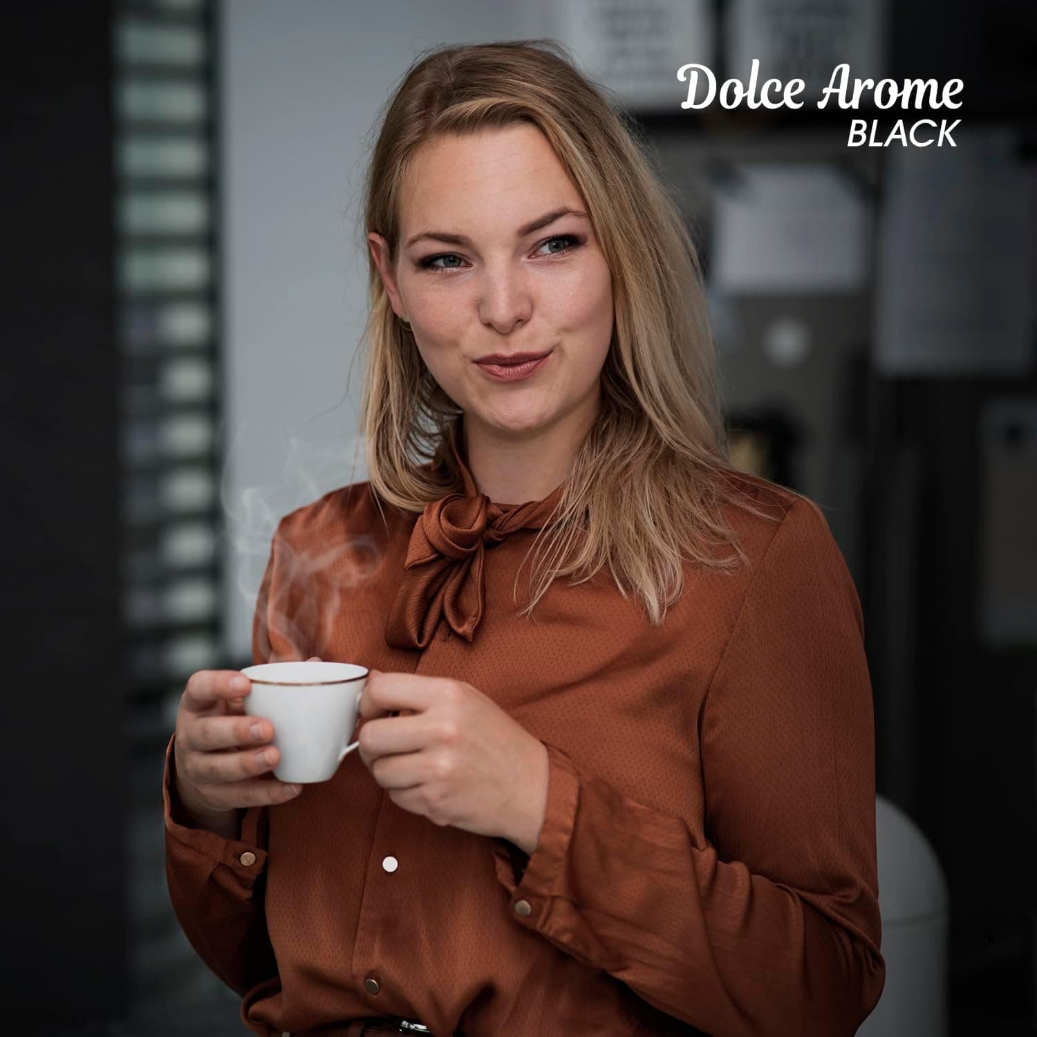Cafeteira Elétrica Mondial Dolce Arome Filtro Permanente All Black Preto 220V