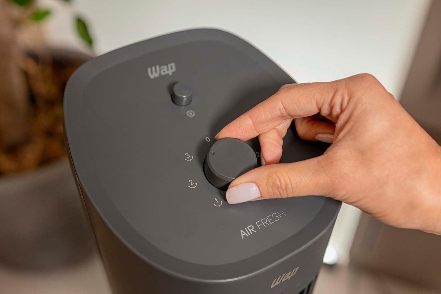 WAP Climatizador de Ar AIR FRESH 4 em 1, com Reservatório para Essência e 3 Níveis de Velocidades, Baixo Ruído, 90W 220V