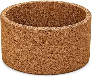 Vaso de fibra de coco natural cilíndrico, marrom, ecológico e permeável.