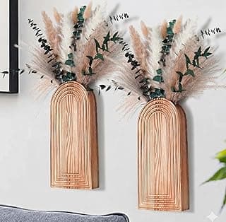 Conjunto de 2 vasos de madeira com grama de pampa e eucalipto para decoração boho
