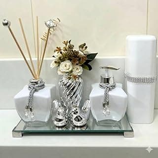 Kit de banheiro com lavabo, bandeja, aromatizador, saboneteira e itens decorativos em porcelana e vidro, fundo branco