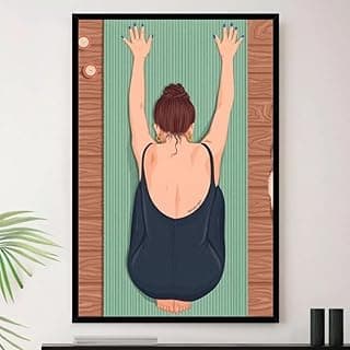 Quadro decorativo mulher ioga posição braços erguidos moldura marrom fundo verde