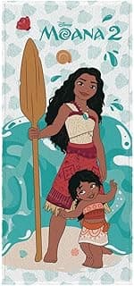 Toalha de banho estampada com personagens de Moana, Moana e uma criança segurando uma pá de remo
