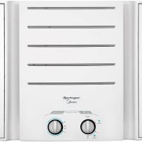 Nome: Ar Condicionado Janela Springer Midea 7500 BTU/h Frio Mecânico QCK078BB - 127 Volts Descrição: Resfriamento rápido. Especificações: - Cor: Branco - Energy Star: 5 Estrelas - Dimensões do produto: 44P x 46L x 32,5A centímetros - Características especiais: Resfriamento rápido - Marca: Midea - Disponível para compra desde: 6 março 2023 - Avaliações de clientes: 4,0 de 5 estrelas (113 avaliações) - ASIN: ‎B0BZ2DWQWZ - Referência do fabricante: ‎QCK078BB - Fabricante: ‎Midea - Peso: 22,9 Quilogramas - Voltagem: 110 Volts - Configuração básica: Stand-alone - Número da Peça: QCK078BB - Tipo de instalação: Janela - Eficiência: Alta - Dimensões do produto: 44 x 46 x 32 cm; 22,9 quilogramas - Nome da marca: Midea Categorias Amazon: Eletrodomésticos > Casa > Ar e Ventilação > Ar-Condicionado > Ar-Condicionado Portátil Características visíveis: - Material: Plástico, estrutura robusta - Design: Frente em cor branca com fendas de ventilação e botões de controle - Funcionalidade: Controle de temperatura e ventilação, resfriamento rápido - Diferenciadores: Energy Star, eficiência alta, design de instalação em janela