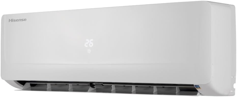 Unidade interna do ar condicionado Hisense com display digital 26 graus vista lateral direita.