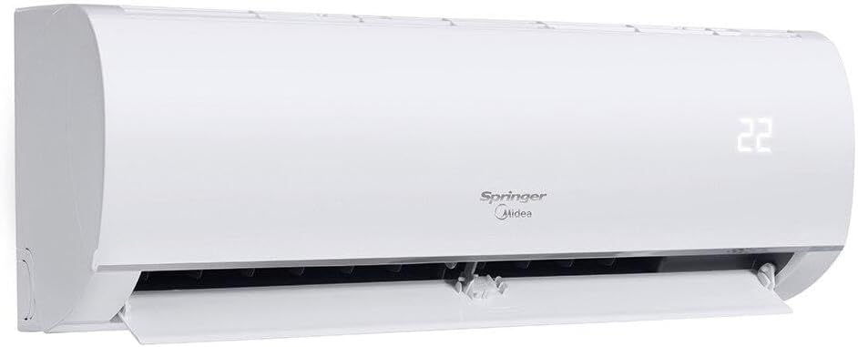 Ar-condicionado Split Midea com 22°C na tela