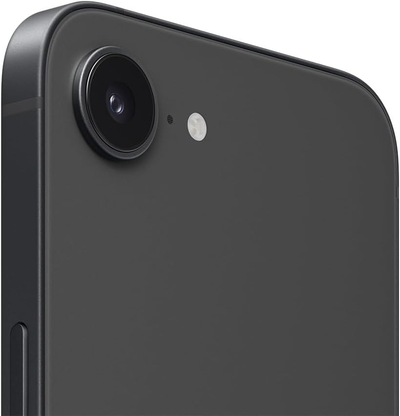 Detalhe da câmera traseira do Apple iPhone 16e preto