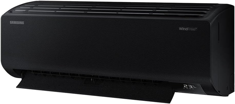 Ar-condicionado Split Samsung WindFree Black Edition preto saída de ar aberta ângulo frontal