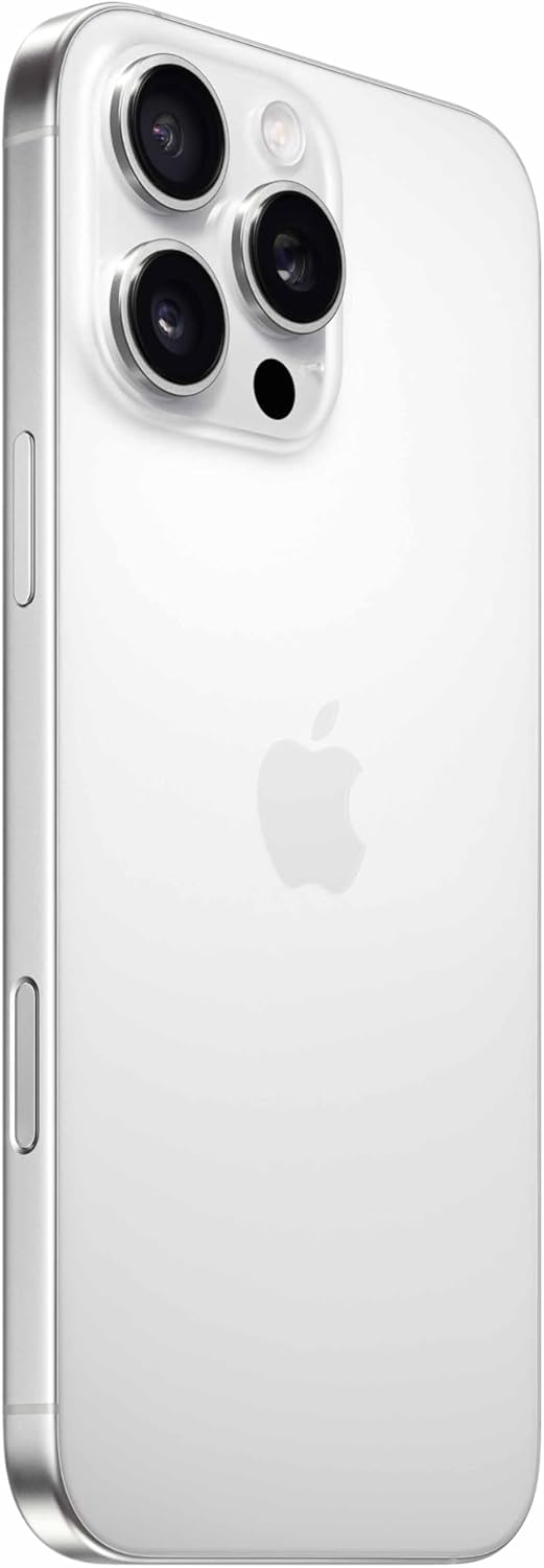 iPhone 16 Pro Max titânio branco vista traseira close nas câmeras