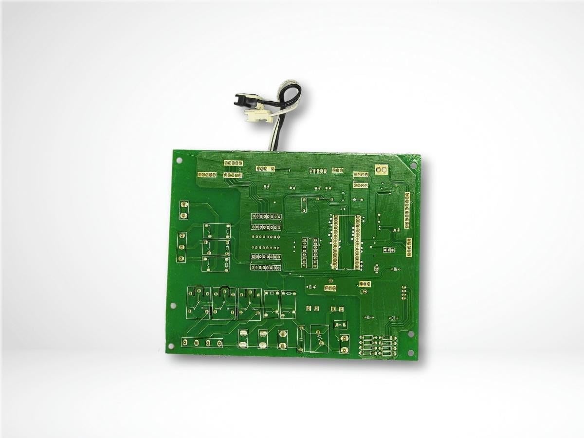 Verso da placa de potência para ar condicionado split Electrolux Cfi60 220v com soldas e trilhas visíveis