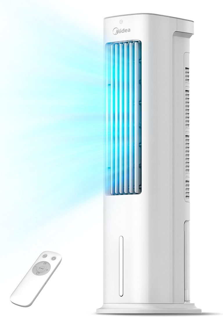 Climatizador de ar digital Midea branco com controle remoto em fundo branco.