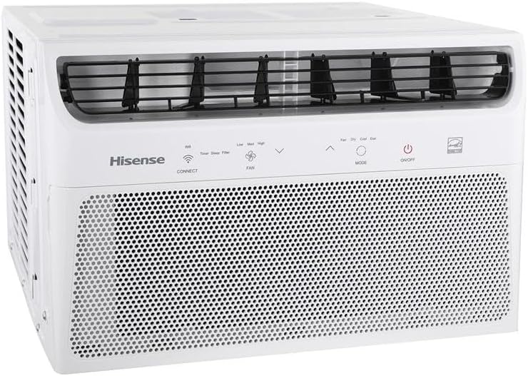 Ar condicionado de janela branco Hisense 10.000 BTUs visto em ângulo mostrando painel eletrônico e grades frontais.