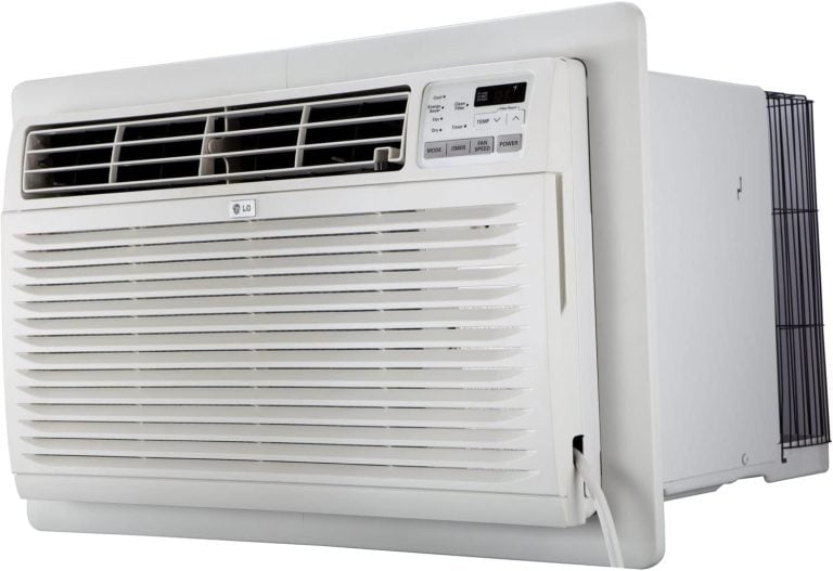 Ar condicionado de janela LG LT1016CER branco, 9800 BTU, controle digital frontal.