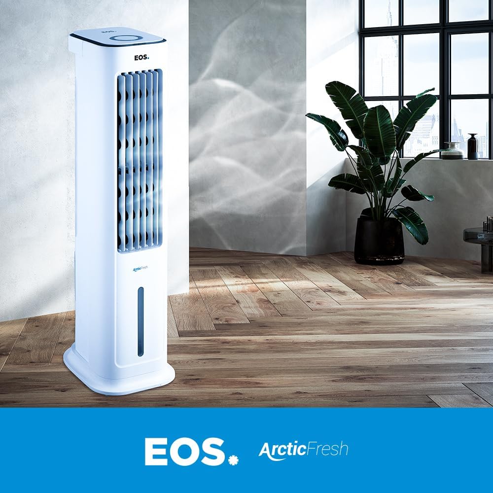 Climatizador de ar torre EOS branco em ambiente moderno com plantas e janela