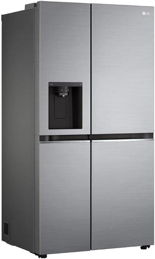 Geladeira LG Side by Side inox com quatro portas dispenser de água vista angular