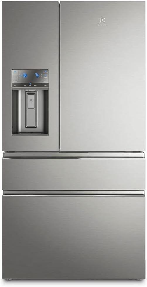 Geladeira Electrolux inox 540 litros 3 portas com dispenser e painel digital