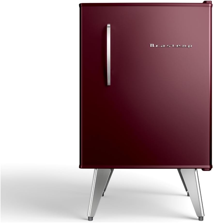 Frigobar retrô Brastemp marsala 76 litros vista parcial frontal com alça metálica e pés.