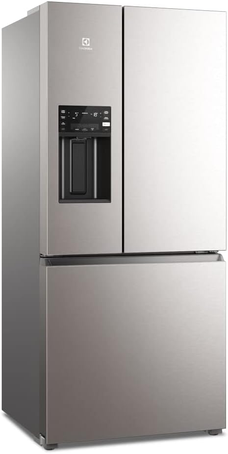 Geladeira Electrolux Multidoor Efficient inox com dispenser de água e gelo, vista lateral e frontal
